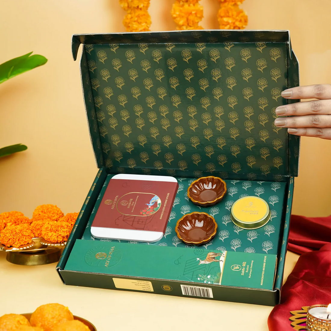 Raunak – The Radiance of Celebration Hamper