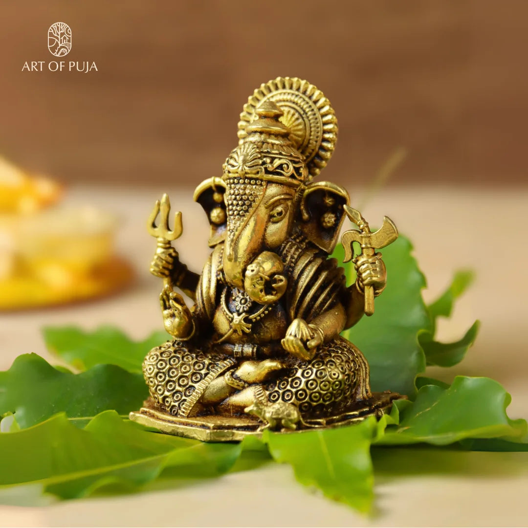 Brass Ganesh Ji Idol | Ganesha Murti with Trishul, Modak & Mushak | Vighnaharta Statue for Puja, Vastu & Prosperity | 2 inch